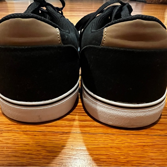 ETNIES CANVAS CASUAL SNEAKER - Picture 8 of 10